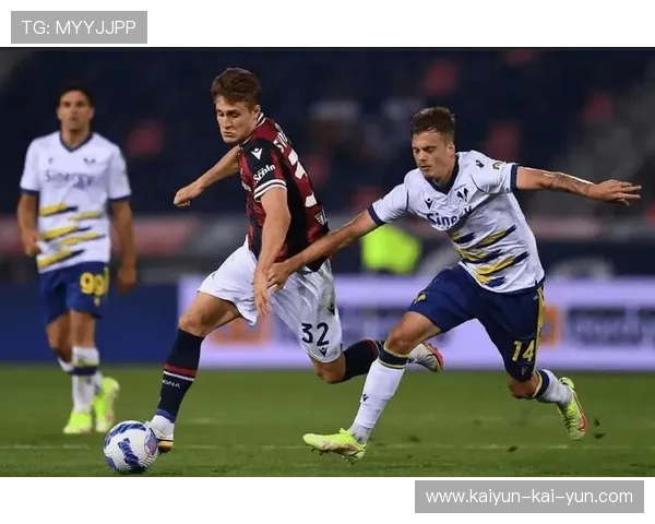 萨索洛客场2-1逆转乌迪内斯，皮纳蒙蒂传射建功