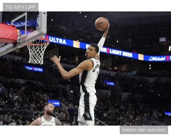 马刺攻防效率均列联盟前十，文班亚马内线统治力成球队风格差异关键